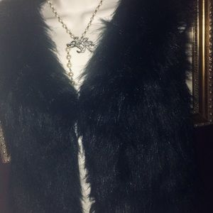 SOLD!Honey Peach Faux Fur Vest/Black Size Small
